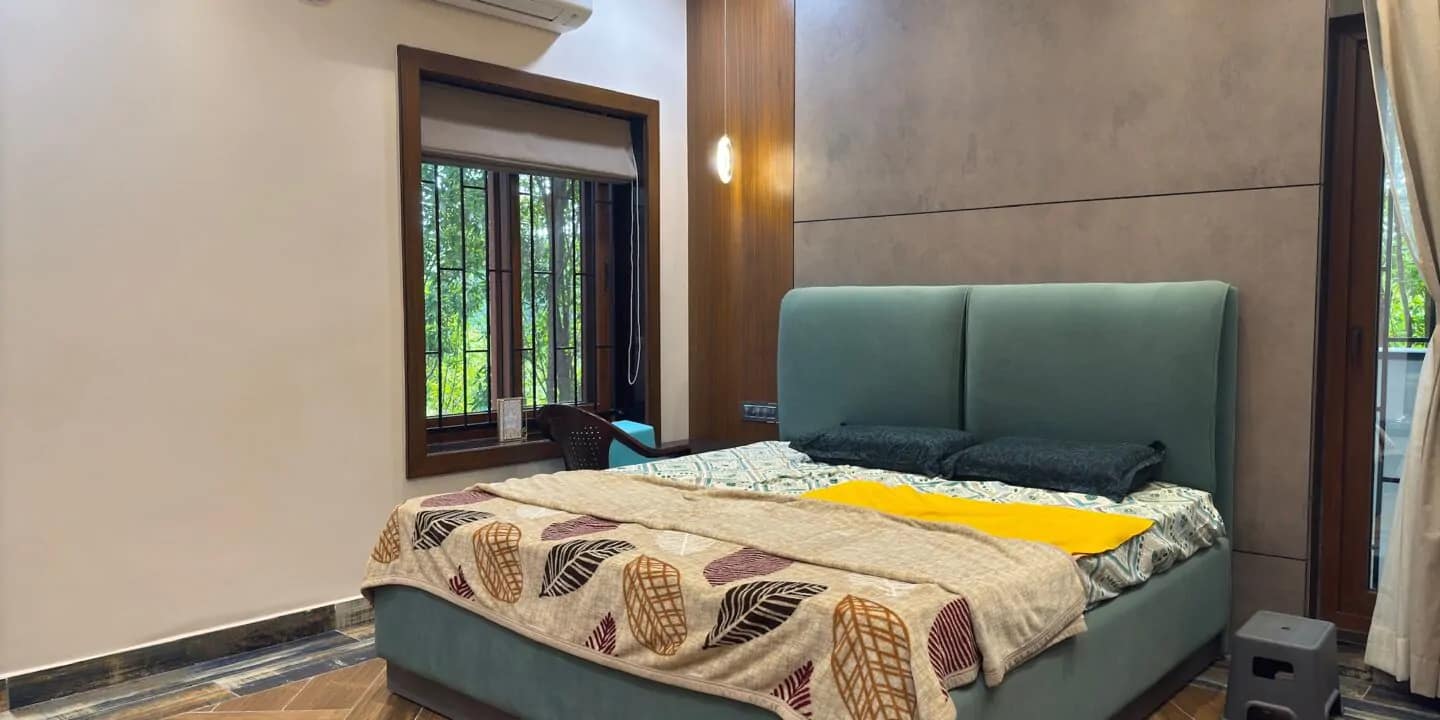 Home 32 master bed room interior design