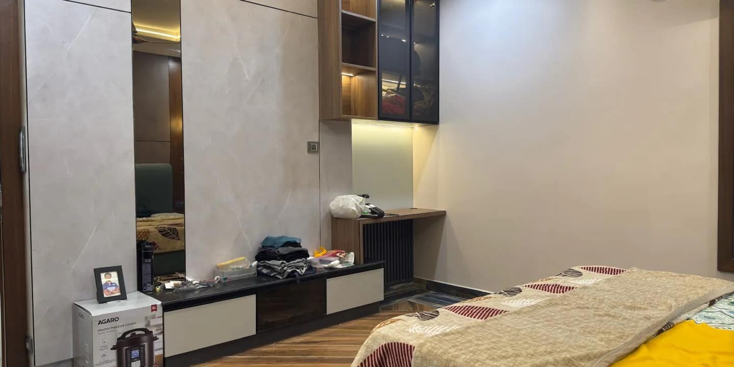 Home 34 cabinets space saving