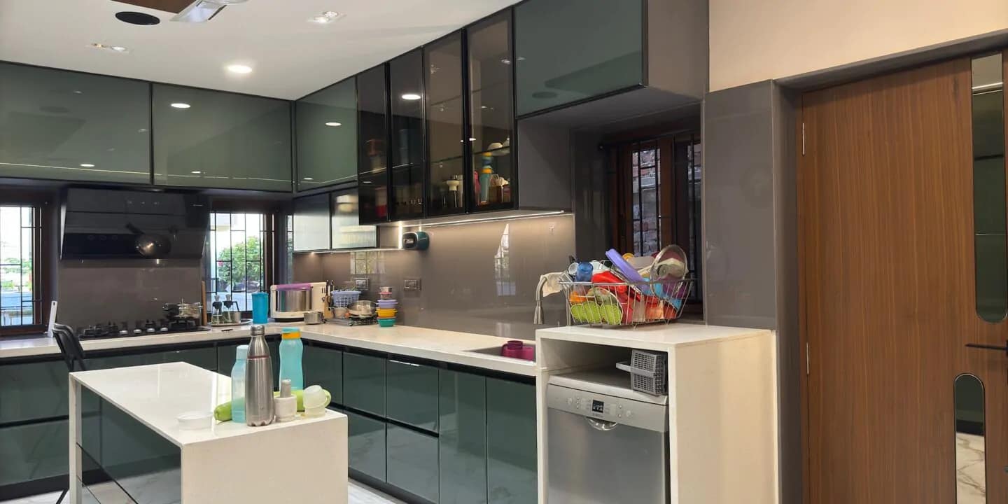 Home 19 modern modular kitchen design Hyderabad with cabinets